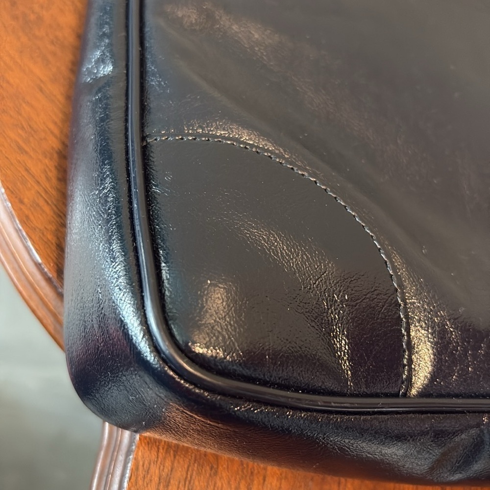 Vintage leather satchel  Crossbody bag  Navy blue  gold tone accents added chain - Picture 11 of 17